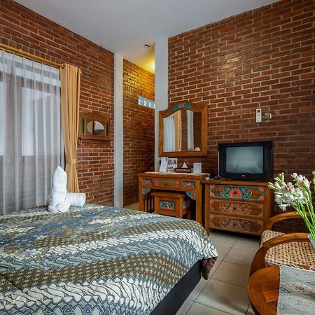 Sekararum Butik Syariah Guesthouse Бандунг Экстерьер фото