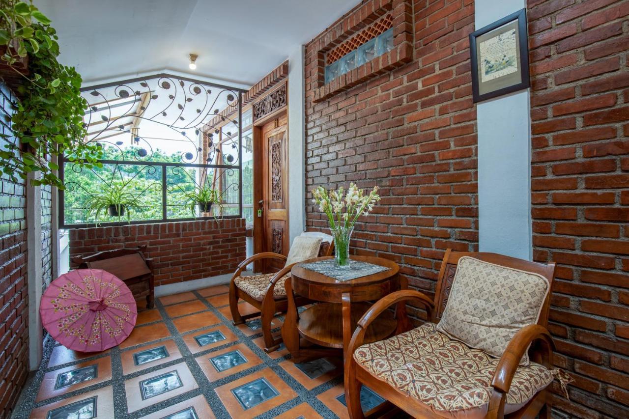 Sekararum Butik Syariah Guesthouse Бандунг Экстерьер фото