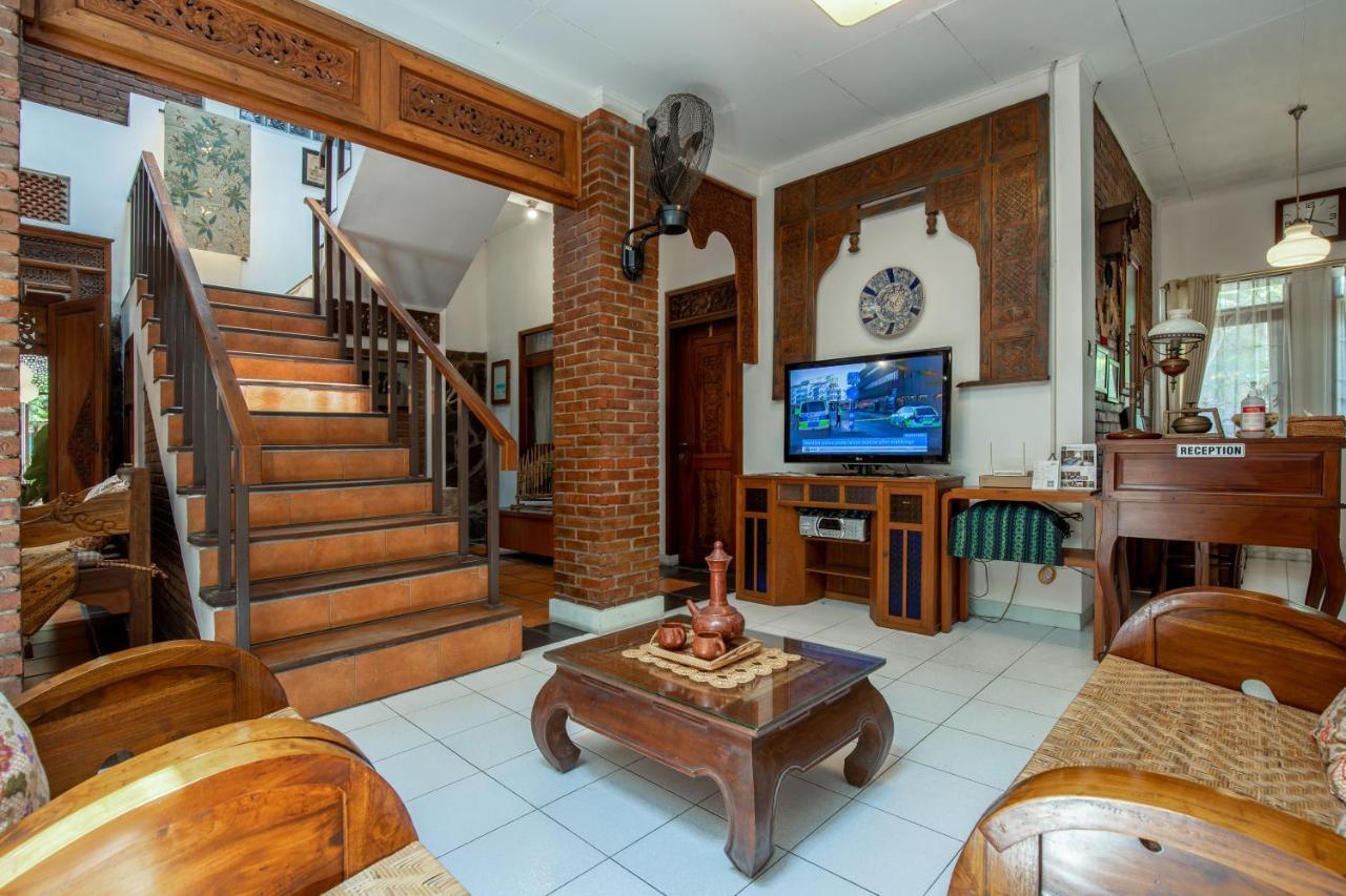 Sekararum Butik Syariah Guesthouse Бандунг Экстерьер фото