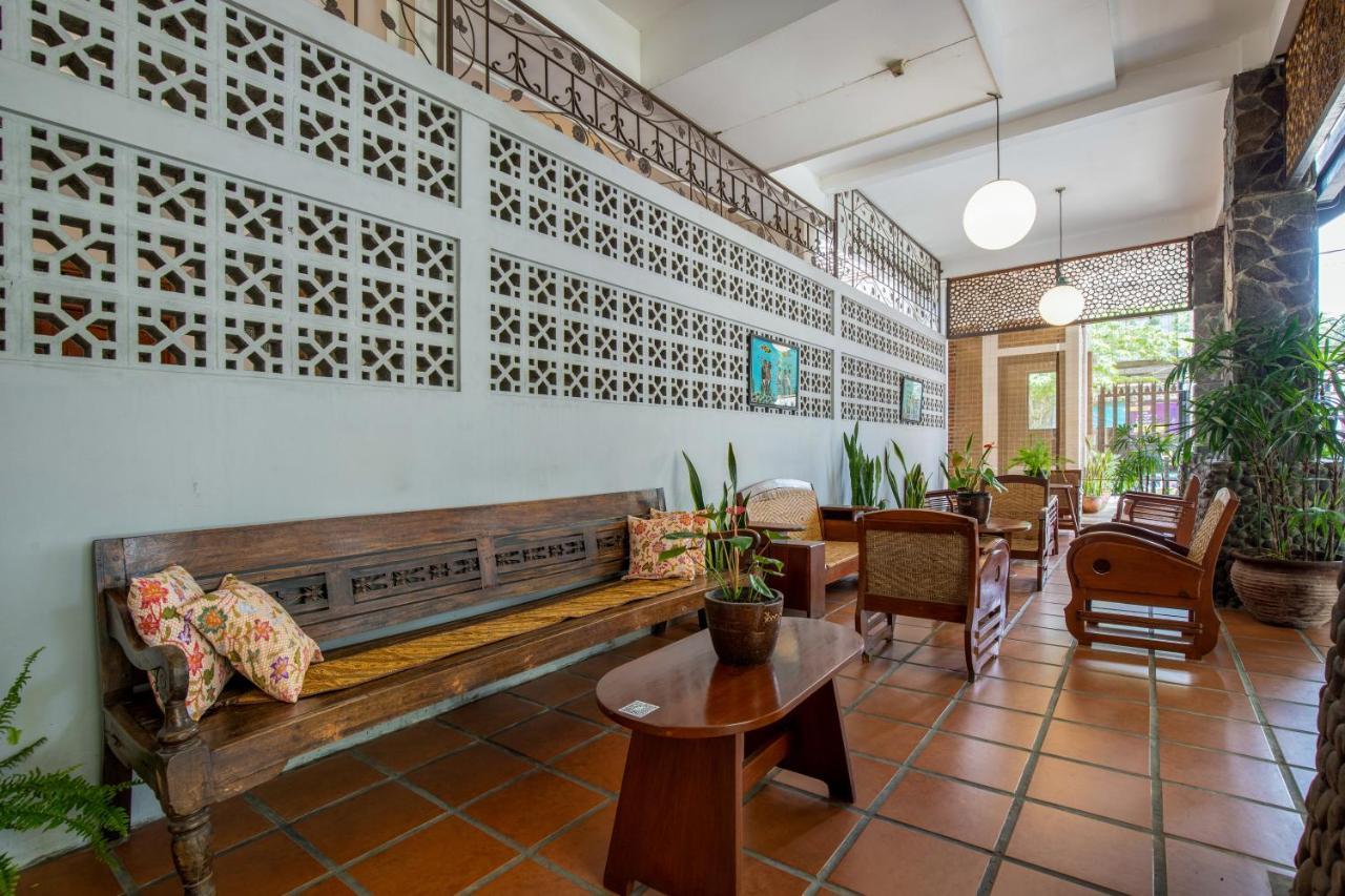 Sekararum Butik Syariah Guesthouse Бандунг Экстерьер фото