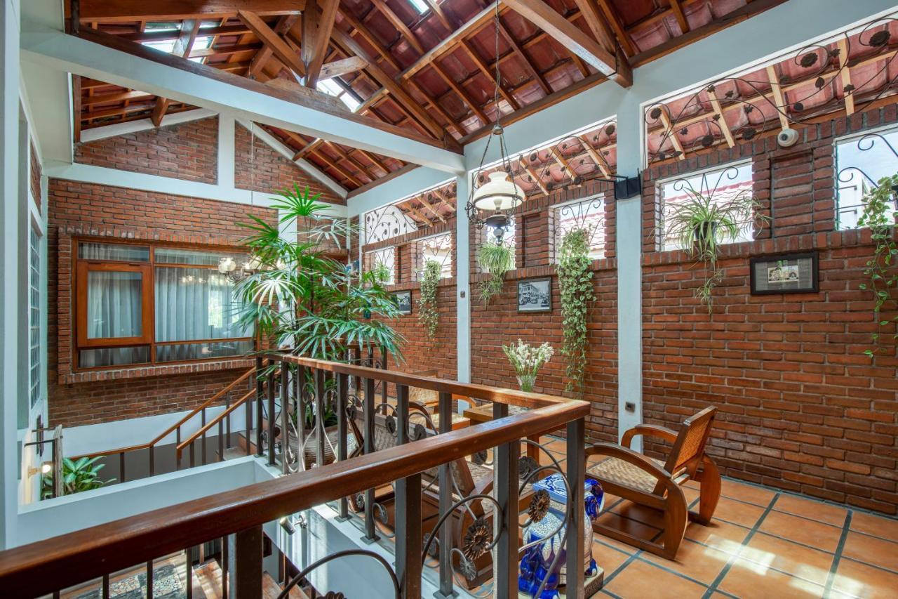 Sekararum Butik Syariah Guesthouse Бандунг Экстерьер фото