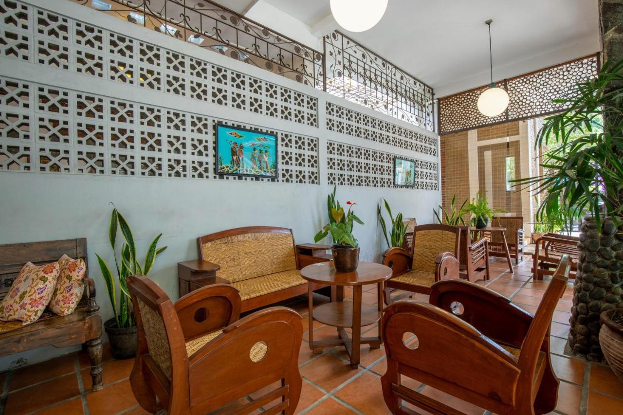 Sekararum Butik Syariah Guesthouse Бандунг Экстерьер фото