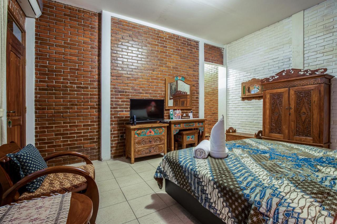 Sekararum Butik Syariah Guesthouse Бандунг Экстерьер фото