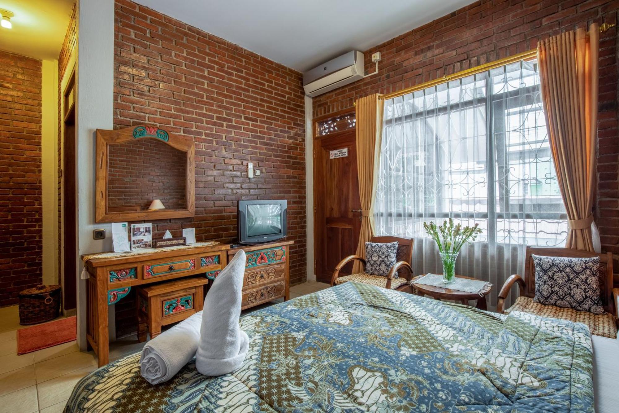 Sekararum Butik Syariah Guesthouse Бандунг Экстерьер фото